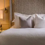 The Victoria فندق